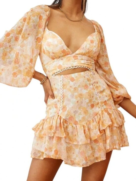 saints + secrets Dresses & Skirts - Saints + Secrets Floral Cut-Out Mini Dress Size Small | Puff Sleeve Ruffle Dress